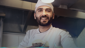 Chef Sírio abre o seu próprio negócio.